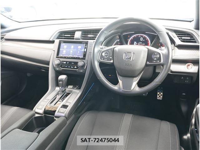 Honda CIVIC 2018-06 8335239-1