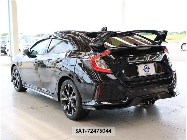 Honda CIVIC 2018-06 8335239-24