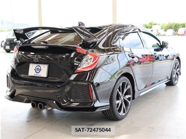 Honda CIVIC 2018-06 8335239-7