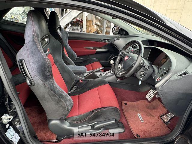 Honda CIVIC 2011-05 8335241-25
