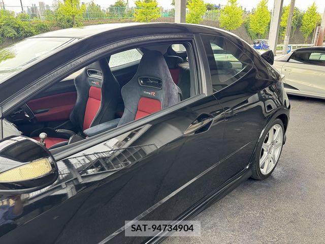Honda CIVIC 2011-05 8335241-26