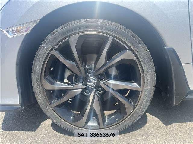 Honda CIVIC 2017-11 8354152-11