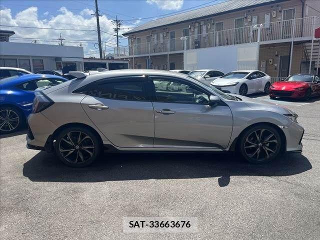 Honda CIVIC 2017-11 8354152-14