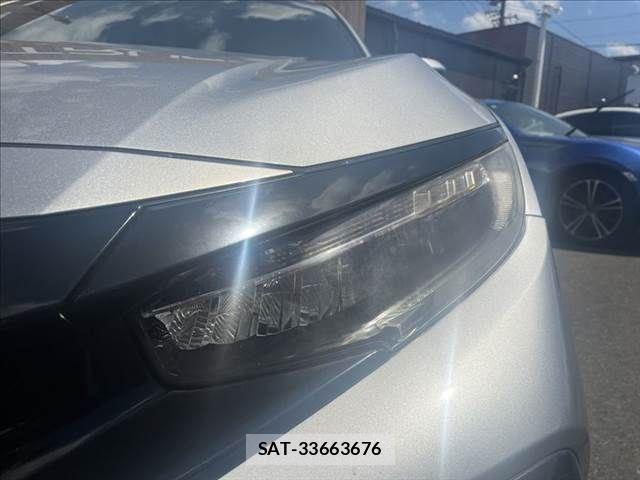 Honda CIVIC 2017-11 8354152-19