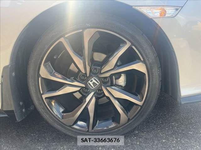 Honda CIVIC 2017-11 8354152-25
