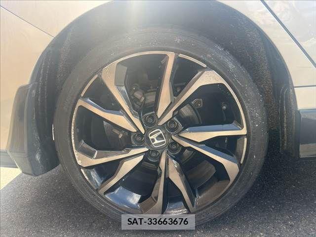 Honda CIVIC 2017-11 8354152-26