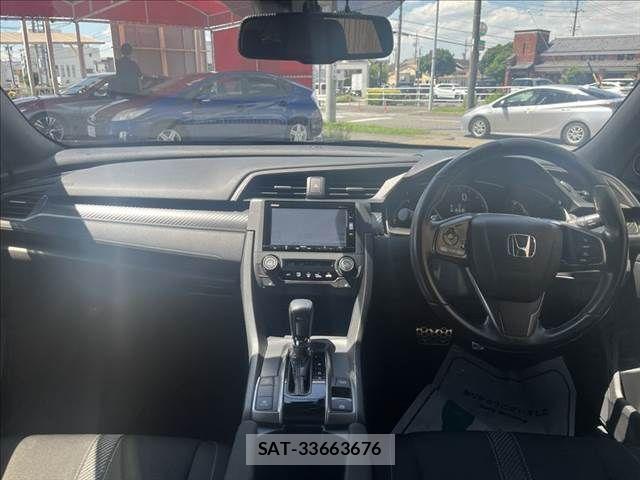 Honda CIVIC 2017-11 8354152-2