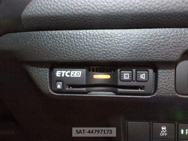 Honda CIVIC 2024-07 8354148-15
