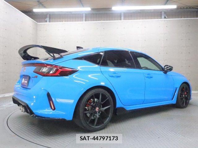 Honda CIVIC 2024-07 8354148-1