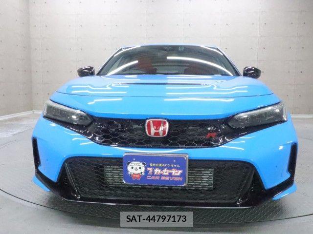Honda CIVIC 2024-07 8354148-25