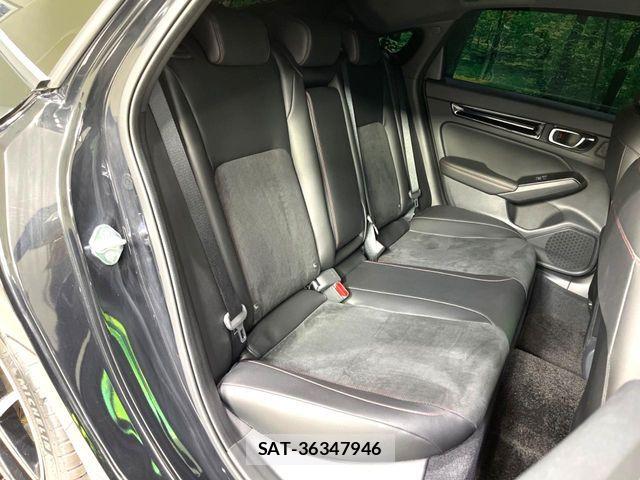 Honda CIVIC 2023-10 8354150-9
