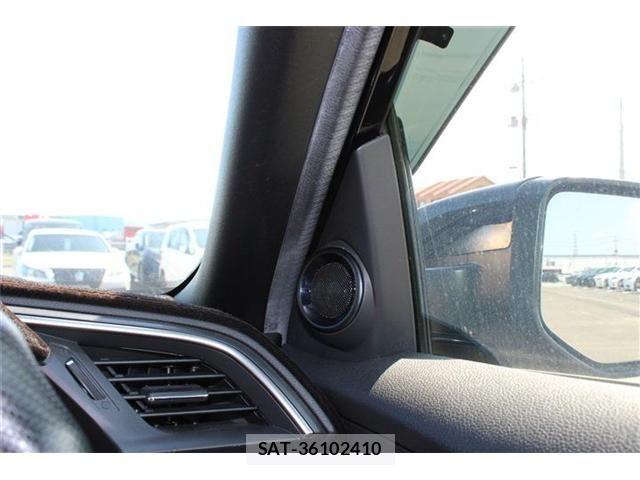 Honda CIVIC 2018-04 8365158-28