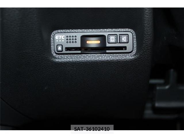 Honda CIVIC 2018-04 8365158-4