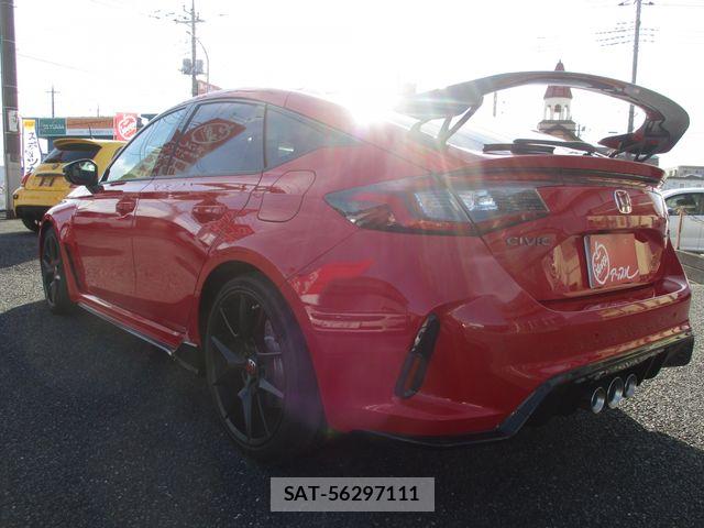 Honda CIVIC 2025-06 8365151-4