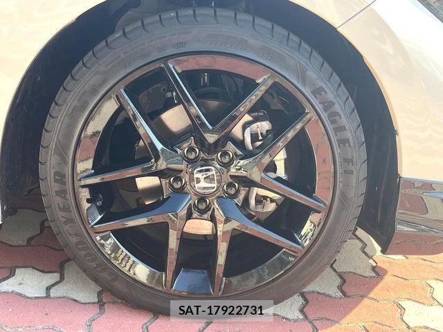 Honda CIVIC 2025-11 8365154-12