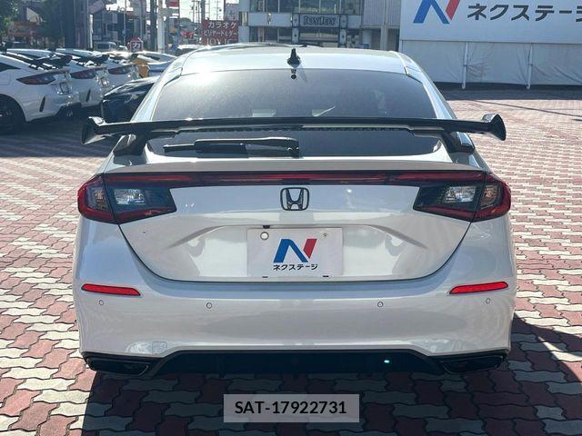 Honda CIVIC 2025-11 8365154-14