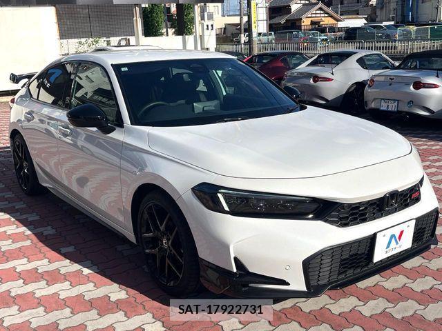Honda CIVIC 2025-11 8365154-15