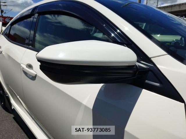 Honda CIVIC 2019-08 8365157-9