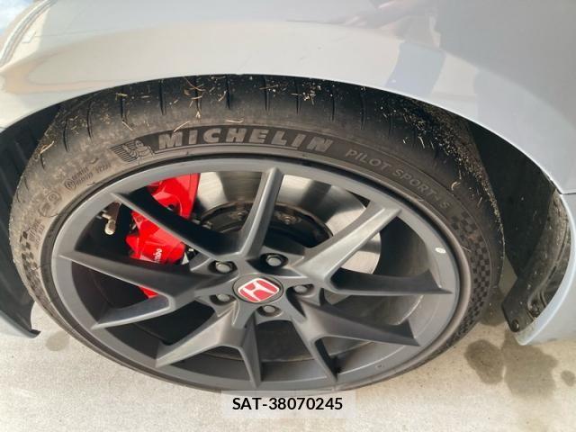 Honda CIVIC 2024-10 8365152-9
