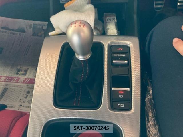 Honda CIVIC 2024-10 8365152-22