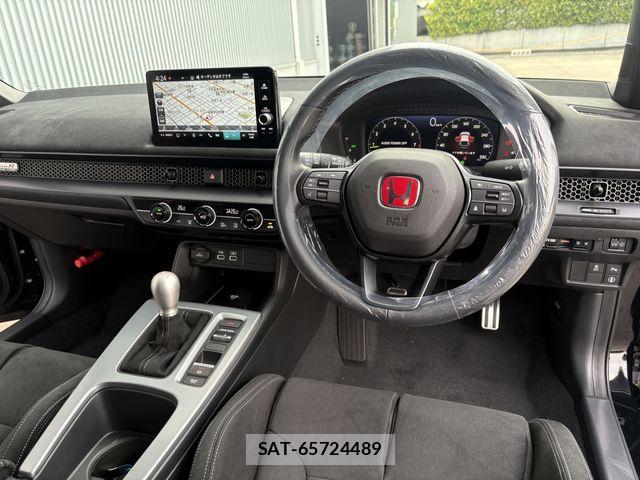 Honda CIVIC 2025-10 8365149-9