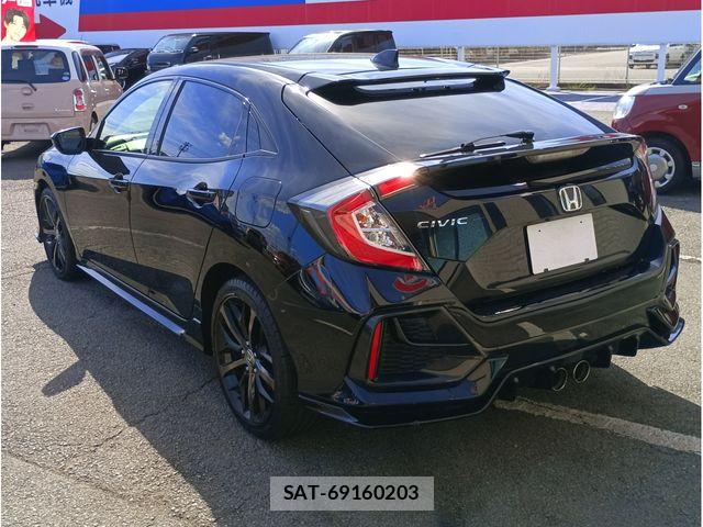 Honda CIVIC 2021-05 8371523-4