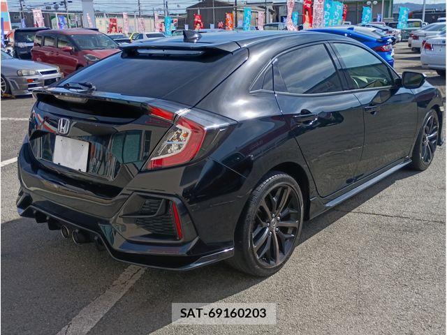 Honda CIVIC 2021-05 8371523-6