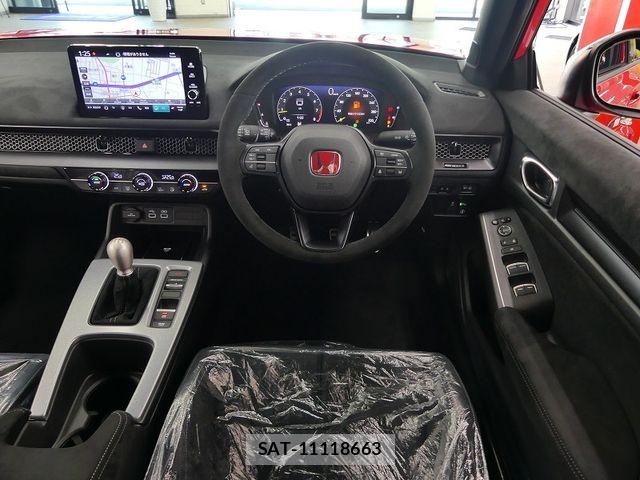 Honda CIVIC 2026-07 8411640-10