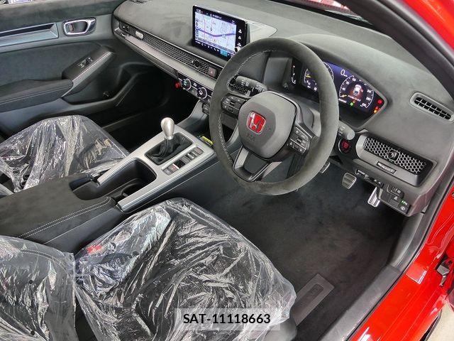 Honda CIVIC 2026-07 8411640-14
