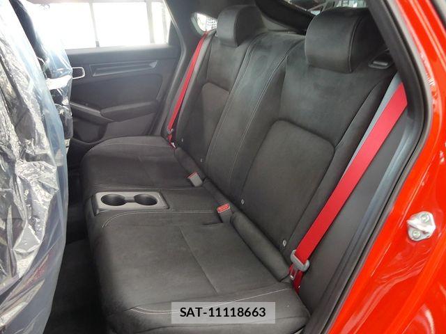Honda CIVIC 2026-07 8411640-17