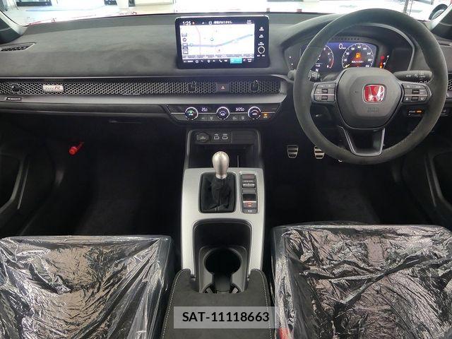 Honda CIVIC 2026-07 8411640-2
