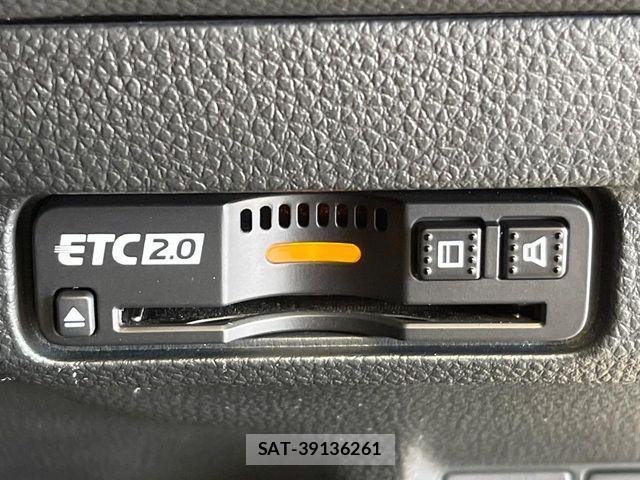 Honda CIVIC 2022-03 8411649-9