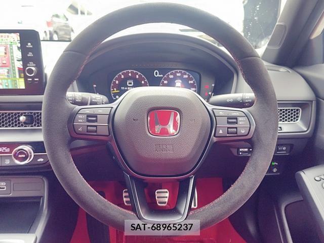 Honda CIVIC 2024-12 8411646-18