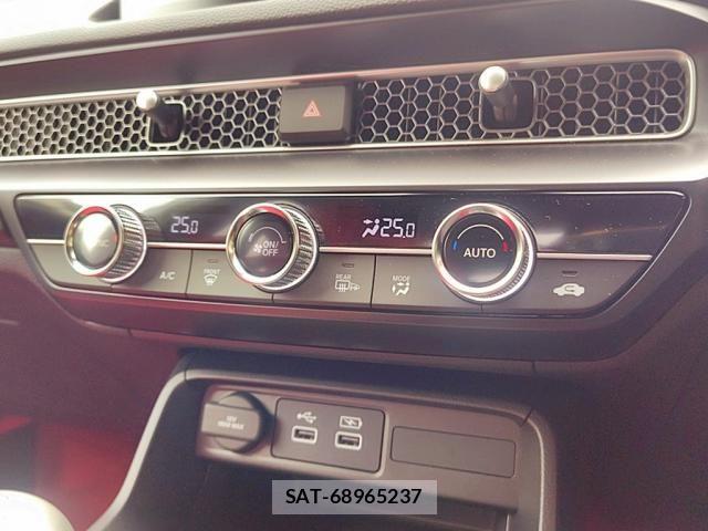 Honda CIVIC 2024-12 8411646-24