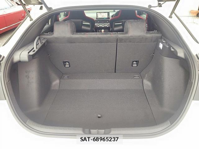 Honda CIVIC 2024-12 8411646-29