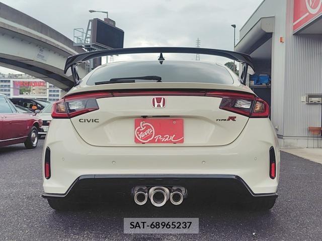 Honda CIVIC 2024-12 8411646-4