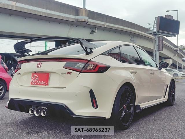 Honda CIVIC 2024-12 8411646-5