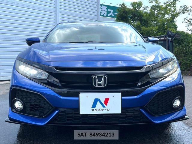Honda CIVIC 2018-01 8437999-13