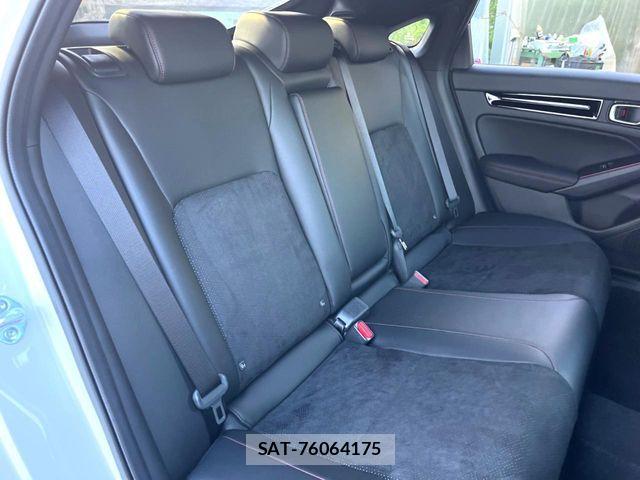 Honda CIVIC 2026-07 8437996-10