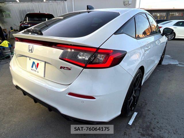 Honda CIVIC 2026-07 8437996-17