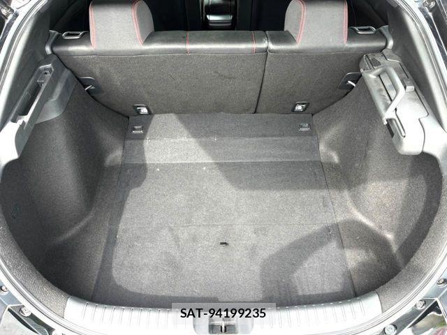 Honda CIVIC 2018-11 8437998-11