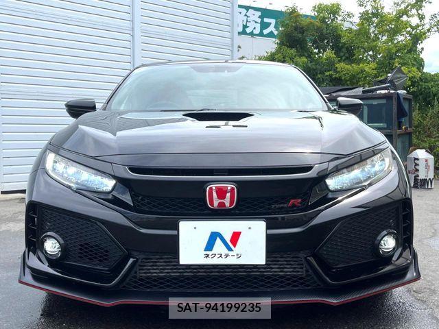 Honda CIVIC 2018-11 8437998-12