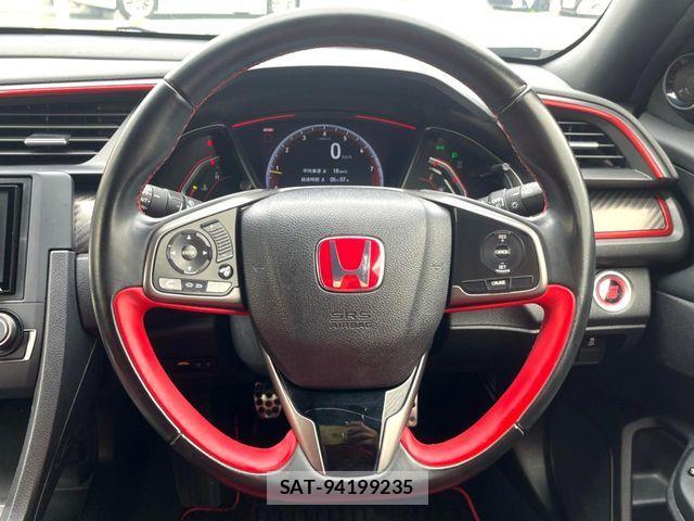 Honda CIVIC 2018-11 8437998-8