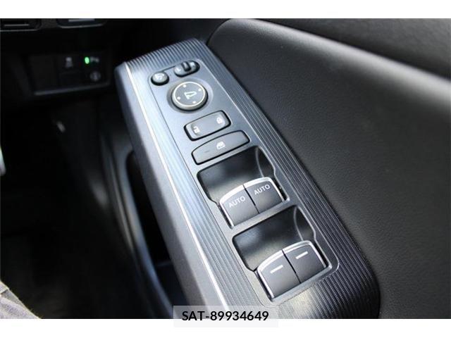 Honda CIVIC 2022-10 8485159-12