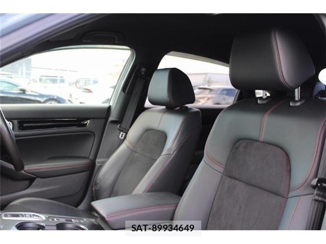 Honda CIVIC 2022-10 8485159-28