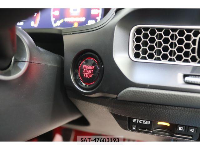 Honda CIVIC 2025-11 8524061-14
