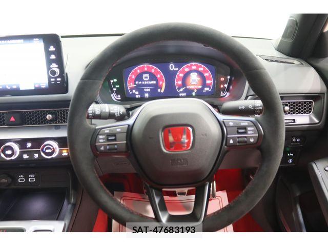 Honda CIVIC 2025-11 8524061-17