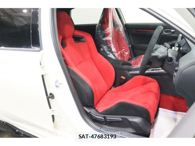 Honda CIVIC 2025-11 8524061-18