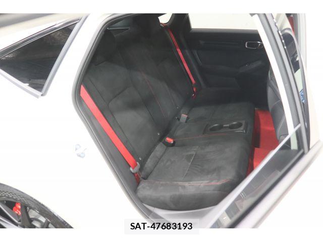Honda CIVIC 2025-11 8524061-19