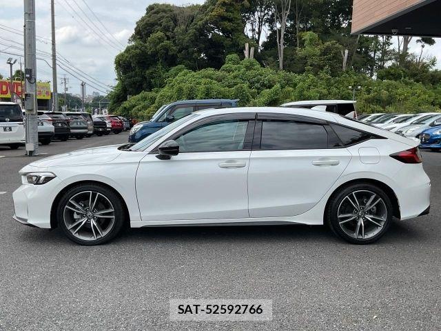Honda CIVIC 2025-08 8561436-15